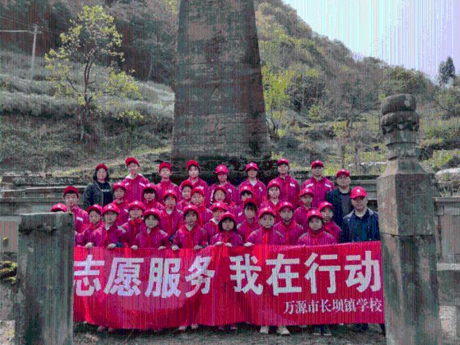 我终于知道啥叫“死亡之握”了…游戏画面